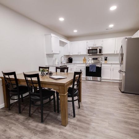 Trailside Townhouse - Close To Downtown & Bike Trails Μπέντονβιλ Εξωτερικό φωτογραφία